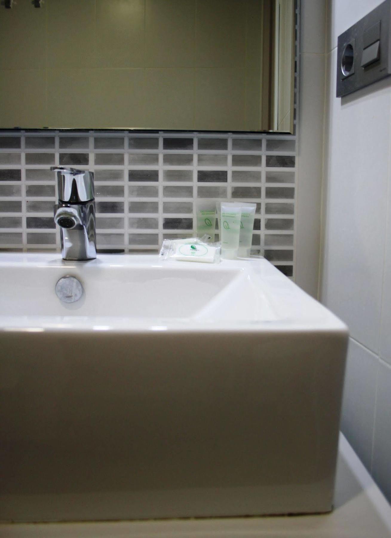 Apartamentos Globus By Be Alicante Exteriör bild